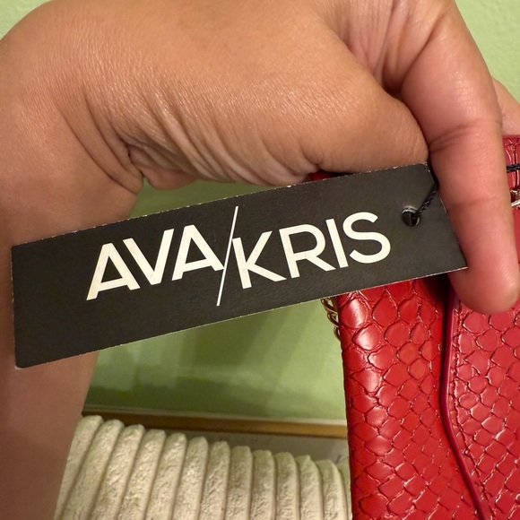 Red Snake Pattern Crossbody Bag - Picture 3 of 5